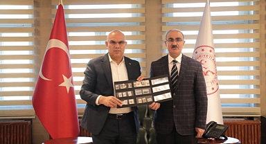 Ağrı Valisi Koç, PTT Başmüdürünü kabul etti