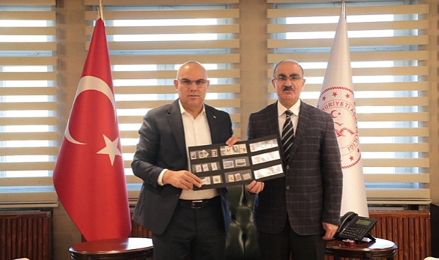 Ağrı Valisi Koç, PTT Başmüdürünü kabul etti