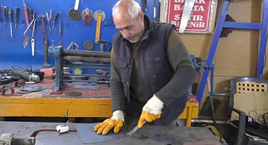 Ağrılı soba ustası, mesleğini teknolojiye uyarlayarak üçüncü kuşağa aktardı (Videolu Haber)