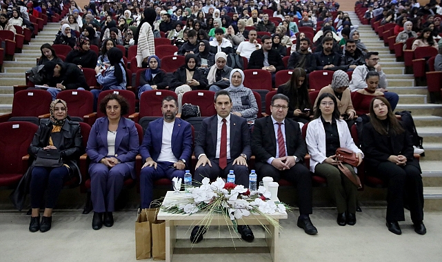 AİÇÜ’de Bağımlılıkla Mücadele Oryantasyon Eğitimi Düzenlendi