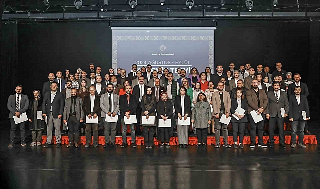 Atatürk Üniversitesi'nde bilimsel teşvik töreni ağustos ve eylül ayı ile devam ediyor