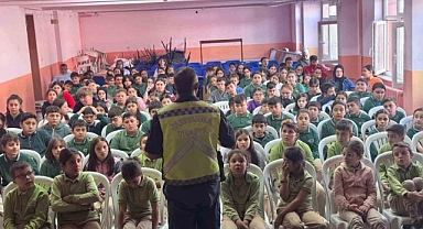 Aydın’da 300 öğrenciye trafik kuralları anlatıldı