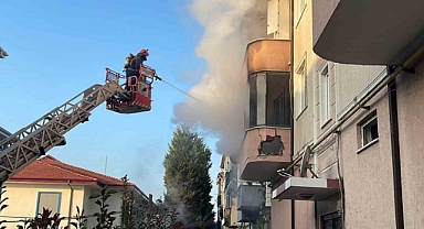 Balkonda patlayan piknik tüpü yangına sebep oldu