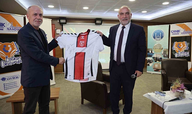 Başkan Sandıkçı: “Eğitim projelerine öğrencilerin istekleri doğrultusunda yön veriyoruz”