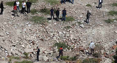 Boş arazide insan kemikleri bulundu