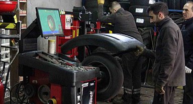 Bu yıl kış lastiği yoğunluğu erken başladı