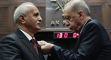 Cumhurbaşkanı Erdoğan'ın rozet takdimiyle Ağrı'da AK Parti rüzgarı esti