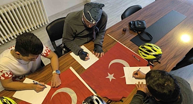 Cumhuriyet’in 101. yılında Atatürk’e mektup yazdılar