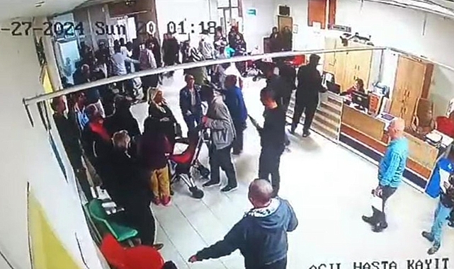 Depreme hastanede yakalanan vatandaşların kaçışması güvenlik kamerasında