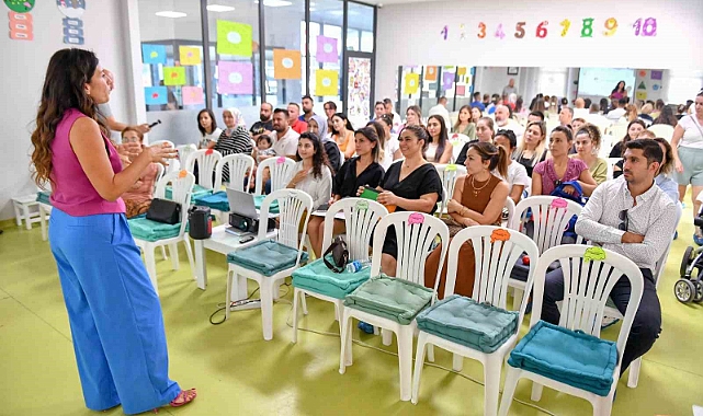 Ebeveynler ’çocukların ekran kullanımı’ konusunda bilgilendirildi