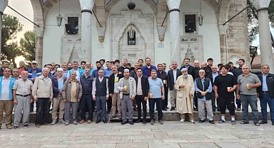 Efeler’de vatandaşlar sabah namazında bir araya geldi