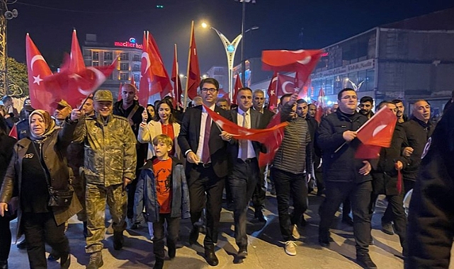 Erciş'te 29 Ekim Cumhuriyet Bayramı yürüyüşü düzenlendi