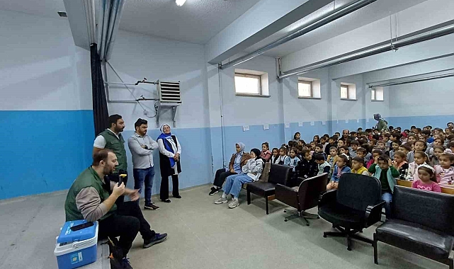 Erzincan da hayvan sevgisi çocuklarda veterinerlik ilgisi oluşturdu