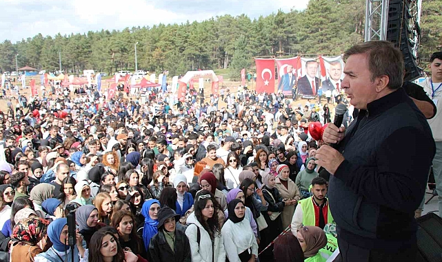 Erzincan Refahiye'de 7. Dumanlı Gençlik ve Doğa Festivali yapıldı
