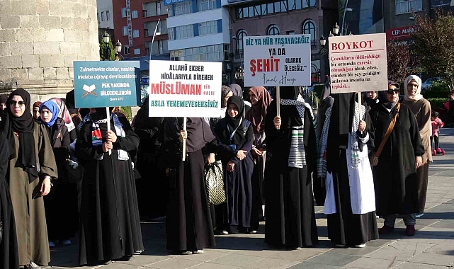 Erzurum'da sağlıkçıların Gazze için sessiz yürüyüşü