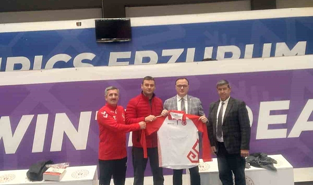 Erzurumlu Milli Curlingçilere Kaymakam morali