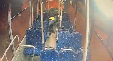 Eşinin dayısının otobüste katlettiği Enes toprağa verildi