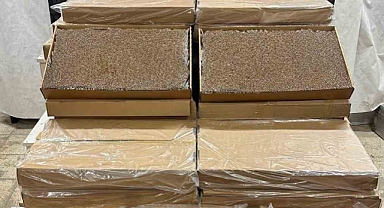 Eskişehir’de 75 bin dal kaçak makaron ve 140 bin adet sigara filtresi ele geçirildi