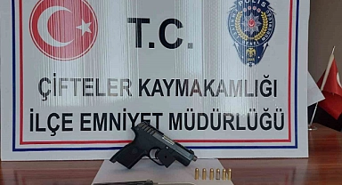 Eskişehir’de bir şahsı silahla yaralayan şüpheli kıskıvrak yakalandı