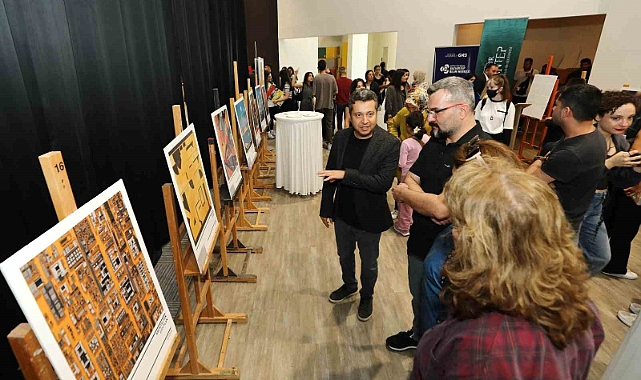 GAÜN’de kozmik denemeler sergisi açıldı