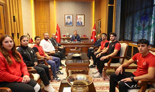 Güreşçilerden Vali Aydoğan'a ziyaret