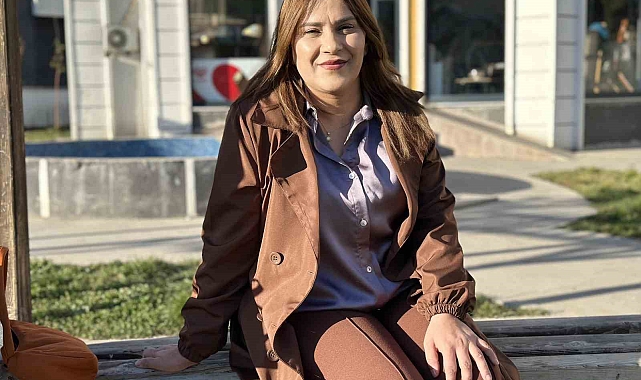 Hakkari Yüksekova'da vatandaşlar yazdan kalma günlerin keyfini sürüyor