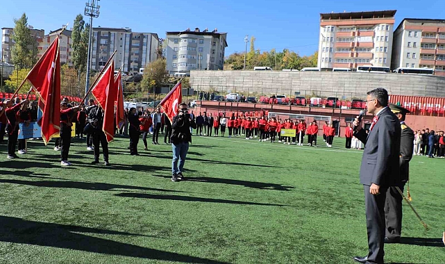 Hakkari'de Cumhuriyet Bayramı coşkusu