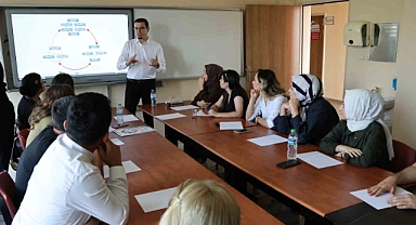 HKÜ’den ‘Birlikte Yeniden Yeşermek’ konferansı