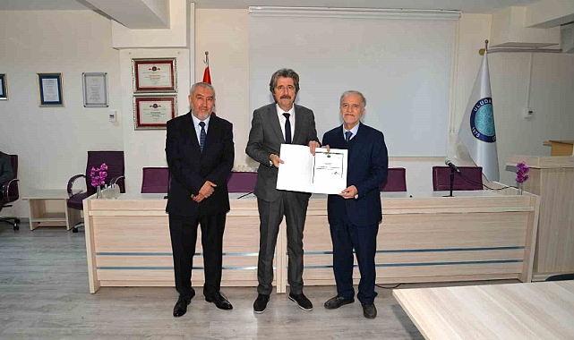 İlahiyat Fakültesinde bayrak değişimi