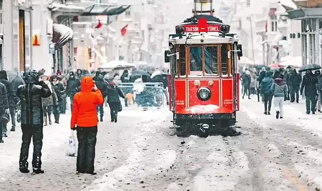 İstanbul'a ne zaman kar yağacak 2025? İstanbul kar yağışı hangi ay başlar?