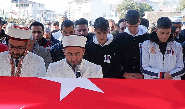 İzmir'de hayatını kaybeden Erzurumlu Polis Memuru toprağa verildi