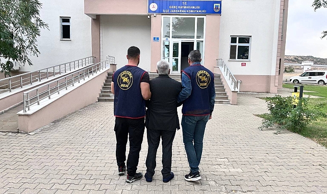 Jandarma haklarında yakalama kararı bulunan 2 kişi yakaladı