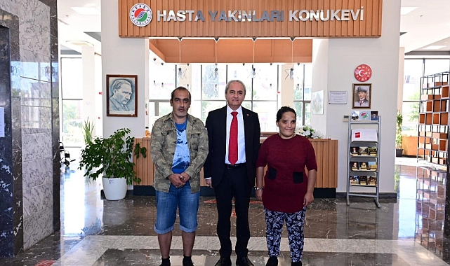 Kepez Belediyesi, çocukları yoğun bakımdayken sokakta kalan olan aileyi konukevine yerleştirdi