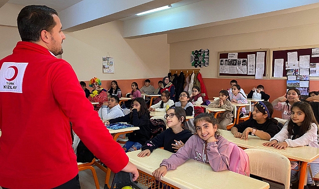 Kızılay Haftası etkinlikleri devam ediyor