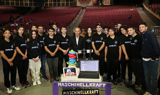 Küçükçekmece’de VEX Robotics heyecanı