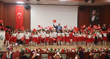 Minik öğrencilerden Cumhuriyet’in 101. yılına özel gösteri