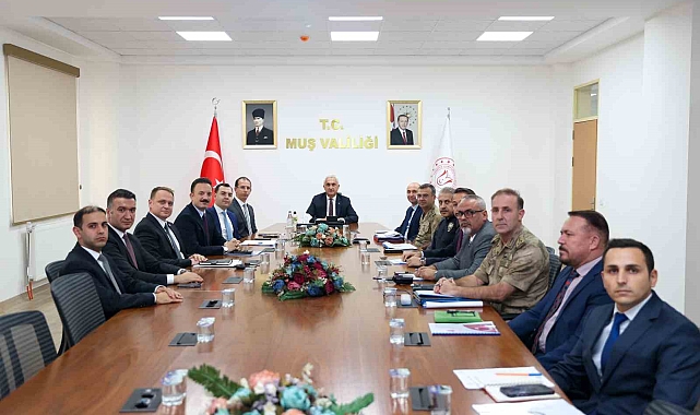 Muş'ta Valisi Avni Çakır başkanlığında asayiş ve güvenlik toplantısı yapıldı