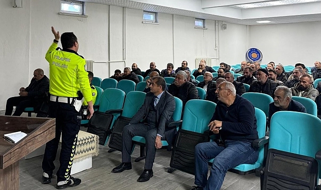Okul servis şoförlerine bilgilendirme toplantısı