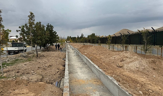 Patnos'ta 300 Metrelik Havuz Çalışmaları Hızla İlerliyor