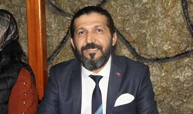 Şener Eroğlu kim dir?