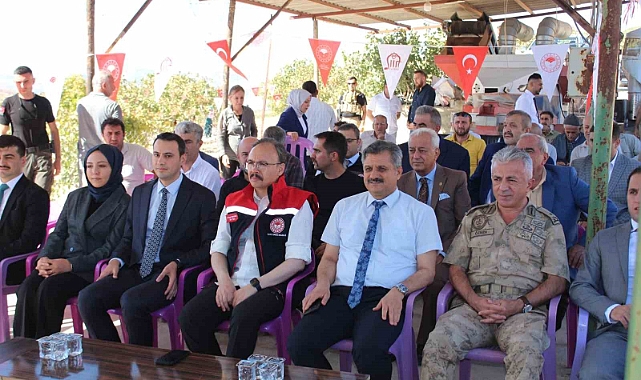Siirt’te ‘Fıstık Festivali’ kapsamında fıstık hasadı yapıldı