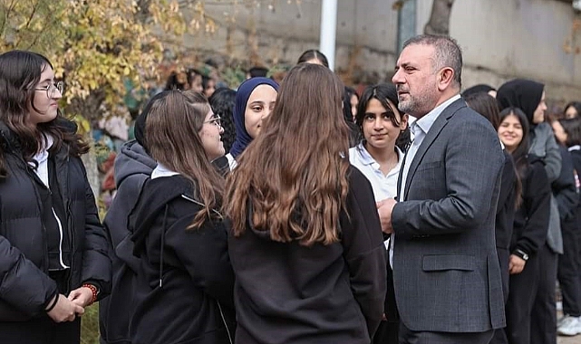Sincanlı gençlerden Başkan Ercan’a sevgi seli
