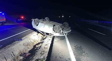 Sivas’ta trafik kazası: 2 ölü 1 yaralı