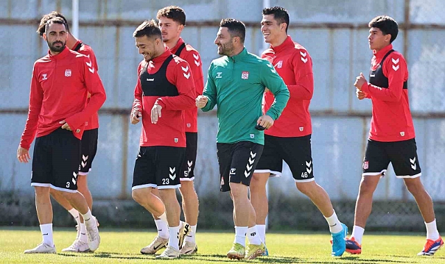 Sivasspor, Çaykur Rizespor maçına yoğun tempoda çalışıyor