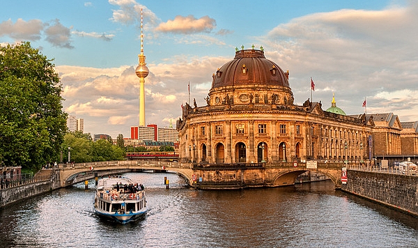 Tarih ve Sanat Tutkunlarının Gözdesi: Berlin Müzeler Adası