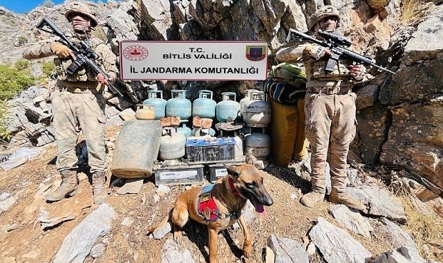 Terör örgütüne ait sığınakta çok sayıda malzeme ele geçirildi