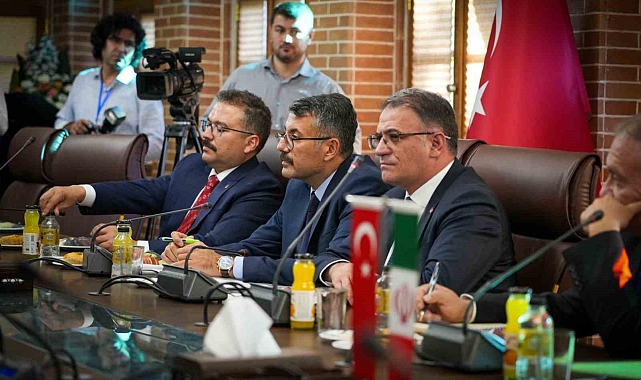 Türkiye İran Sınır İlleri Ekonomik İş Birliği toplantısı yapıldı