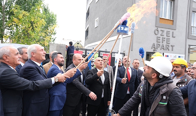 Tutak’ta vatandaşlar doğalgaza kavuştu