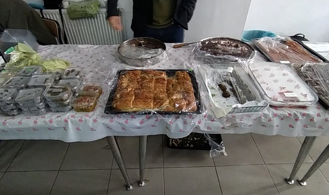 Umut Kervanı tarafından kermes kuruldu