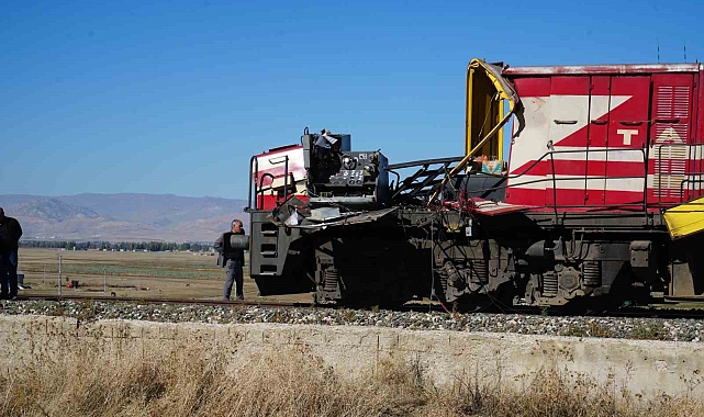 Vali Ani Çakır tren kazasının olduğu bölgede incelemelerde bulundu
